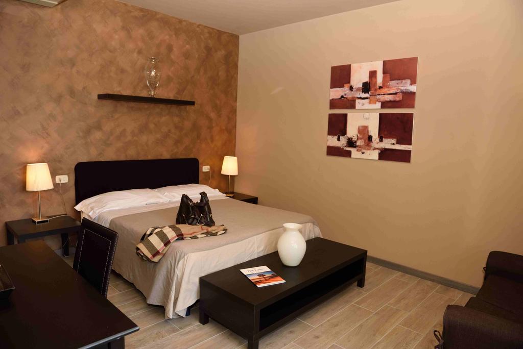 Hotel Residenza Alighieri Бардолино Екстериор снимка