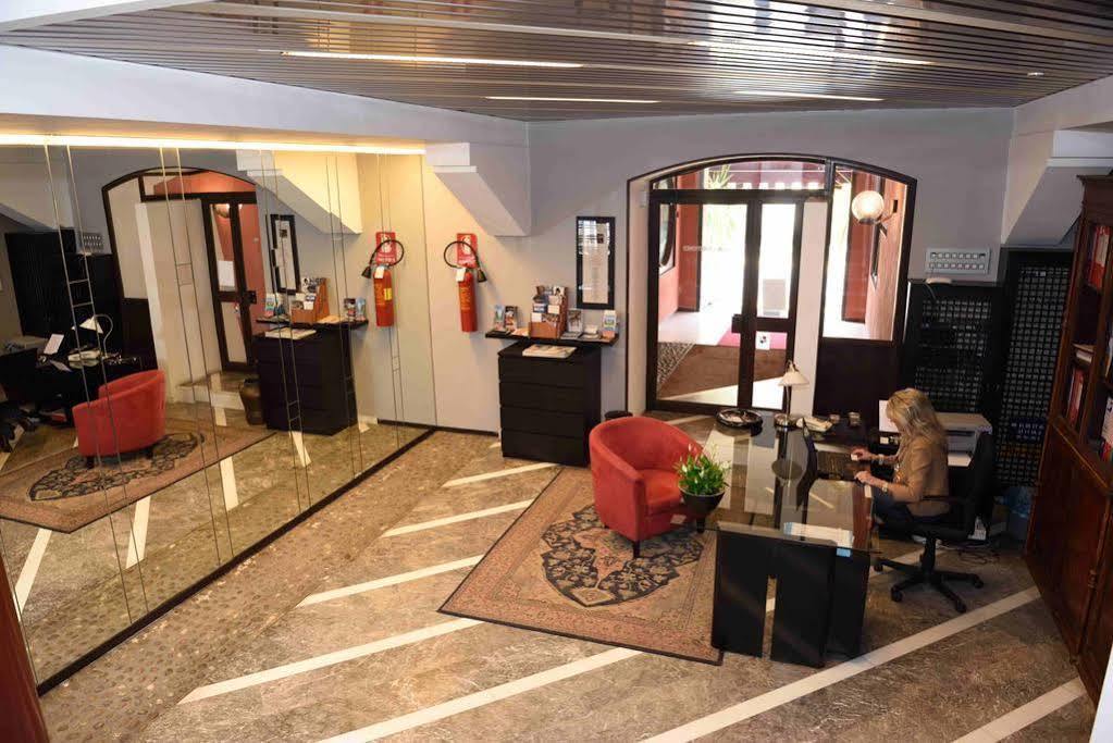 Hotel Residenza Alighieri Бардолино Екстериор снимка